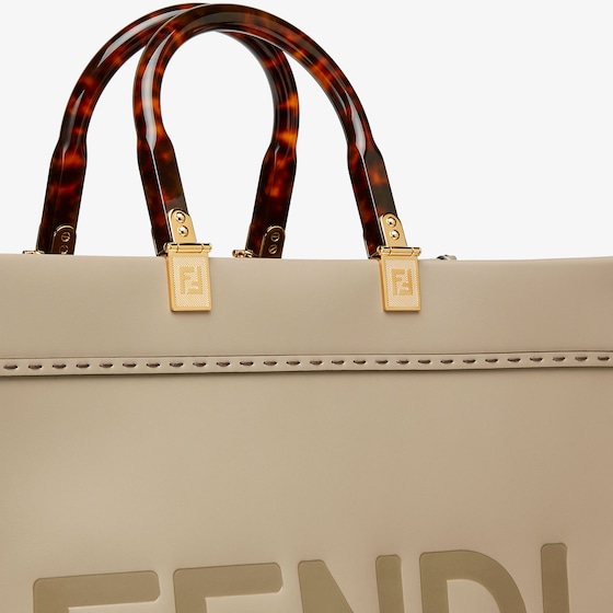 Fendi Sunshine Medium - Image 5
